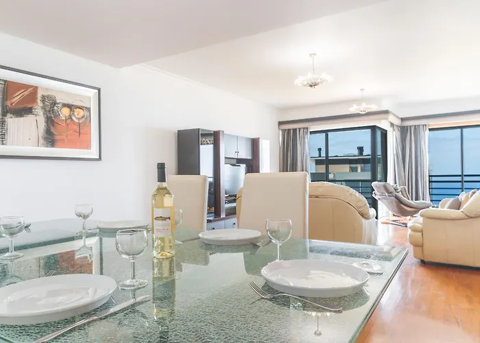 Views Of Madeira By Atlantic * Ilheu do Gorgulho